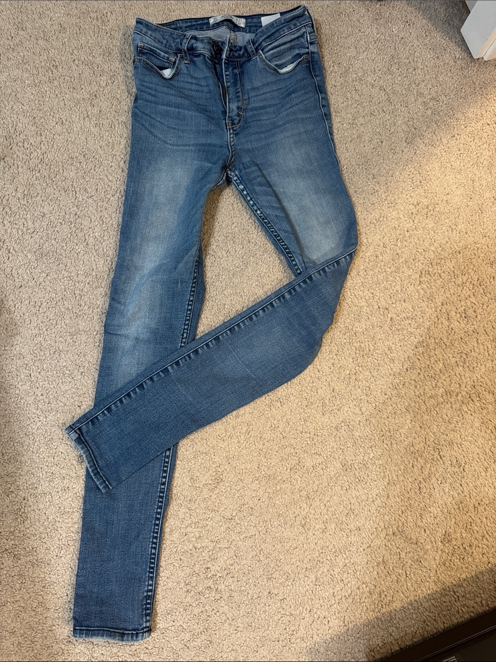 Abercrombie & Fitch Women's Skinny Jeans in Mid Blue Wash